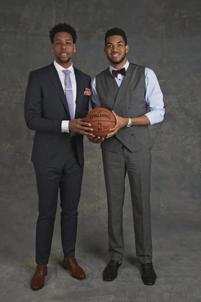 确条款在窗 确条款在窗