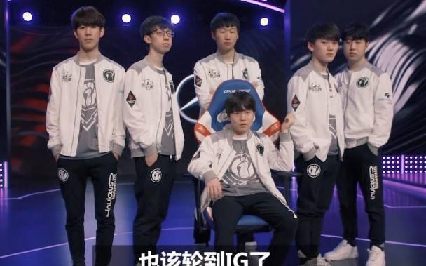任何以暴力